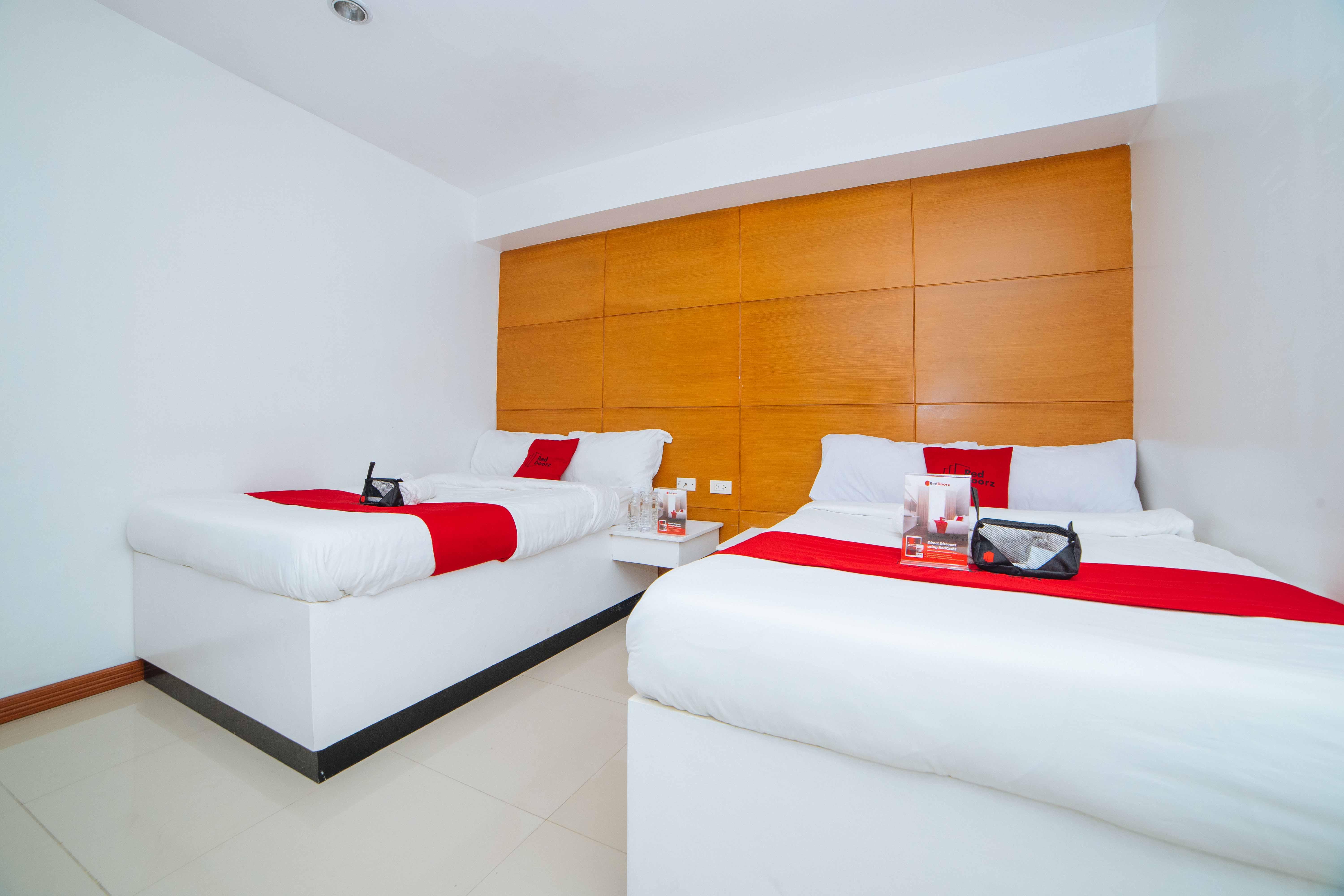 Reddoorz Near Bambang Station Hotel Manila Eksteriør billede