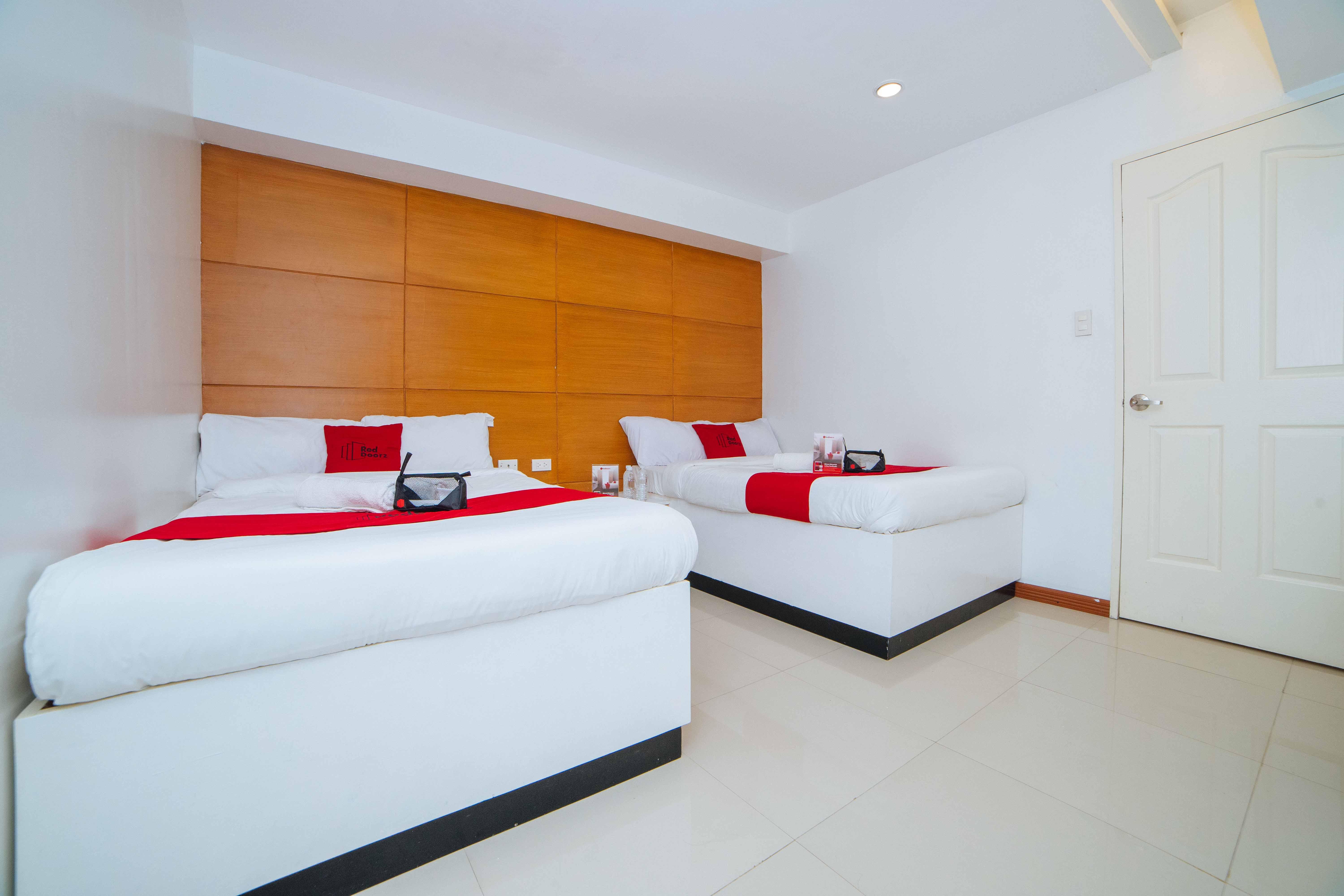 Reddoorz Near Bambang Station Hotel Manila Eksteriør billede