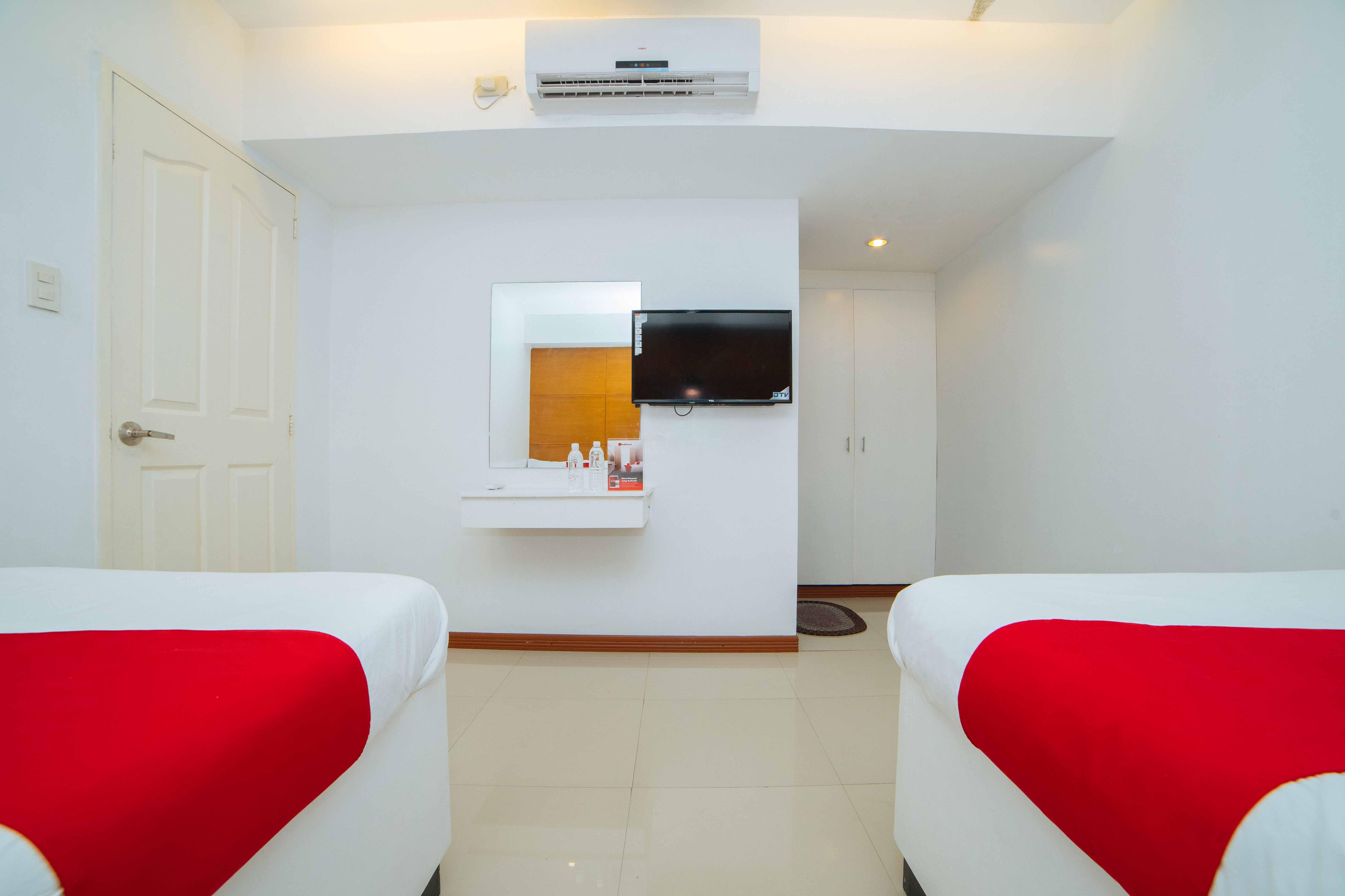 Reddoorz Near Bambang Station Hotel Manila Eksteriør billede